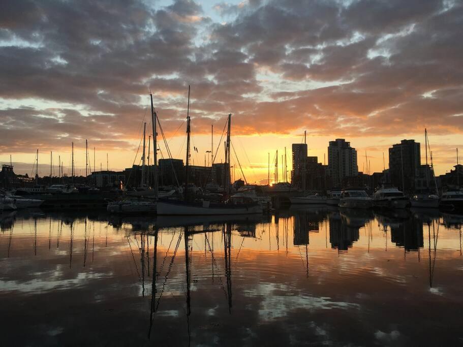 Luxury 1 Bed Ipswich Marina Apartment Free Parking Eksteriør bilde